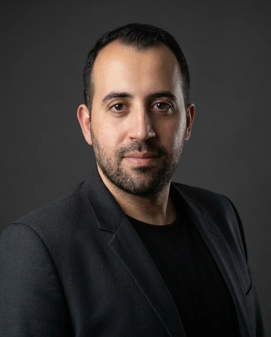Gabriel Santos, fundador da KSG, em retrato de estúdio